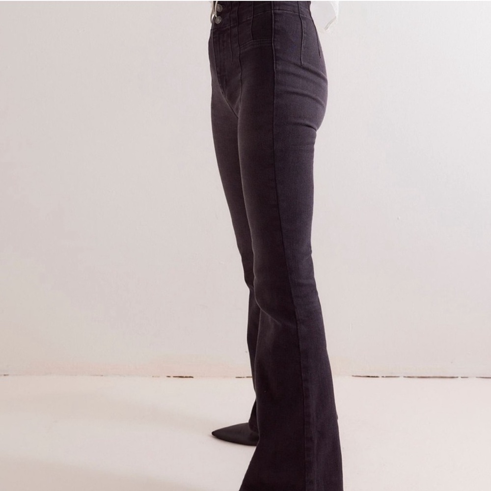 Free people Jayde flare jeans size 28